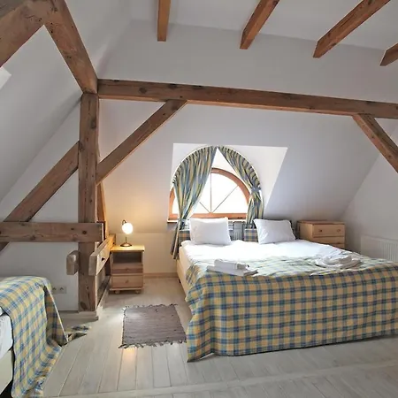 Palac W Debinie Resort Krzeszkowice