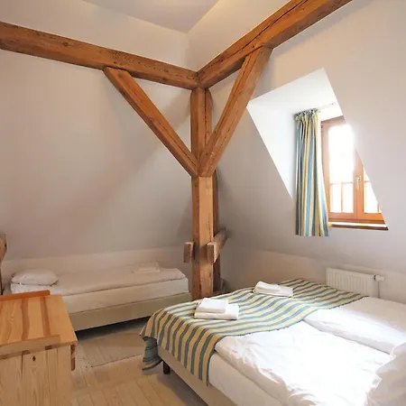 Palac W Debinie Resort Krzeszkowice