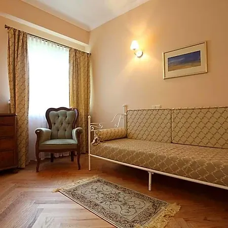 Palac W Debinie * Krzeszkowice