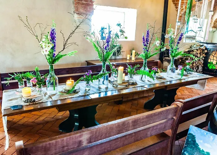 Palac W Debinie Resort