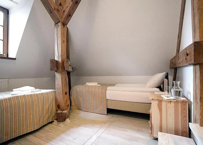 Resort Palac W Debinie *