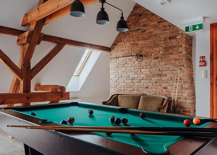 Palac W Debinie Resort Krzeszkowice